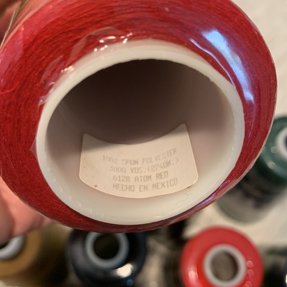 NEW 🧵 Big Bundle of 12 Treads for Overlock Sewing machine - Picture 4 of 14